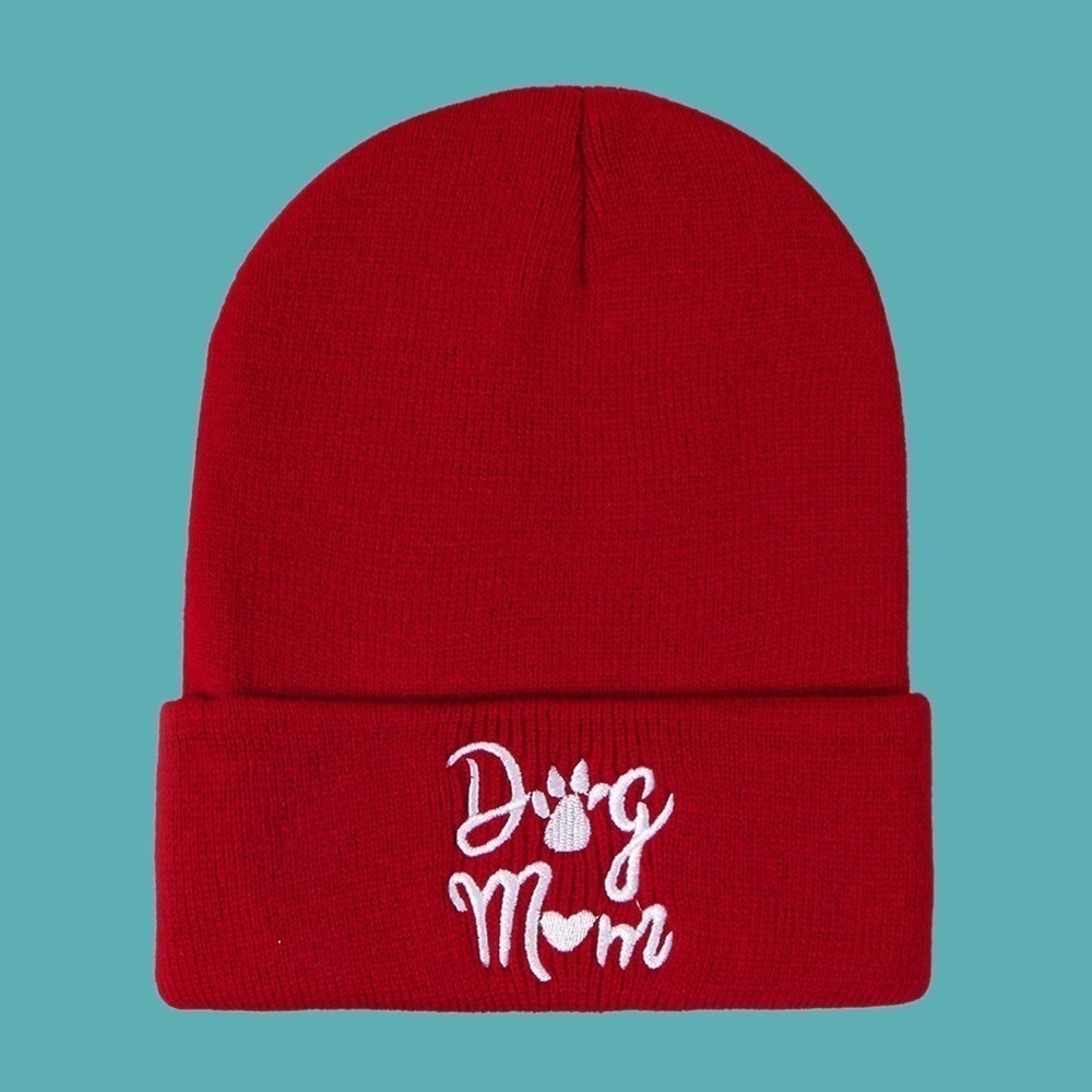 “DOG MOM” Beanie, Winter hat in Red